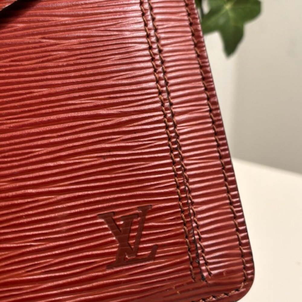 🎆Louis Vuitton Epi Pochette Serie Dragonne Zipangu Gold - Picture 3 of 11